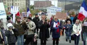 Protest przeciw niekupieniu Caracali