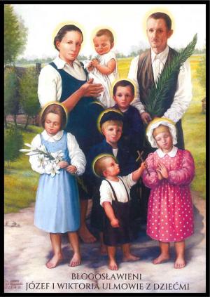 Ogromne wrażenie na zebranych robiła odczytana krótka, aczkolwiek b. treściwa historia bogatego życia i heroicznych losów rodziny Ulmów, odsłonięty obraz błogosławionej Rodziny Ulmów oraz pięknie wykonany relikwiarz rodziców Józefa i Wiktorii oraz siedmiorga dzieci: Stanisławy, Barbary, Władysława, Franciszka, Antoniego, Marii i dziecka jeszcze nienarodzonego.